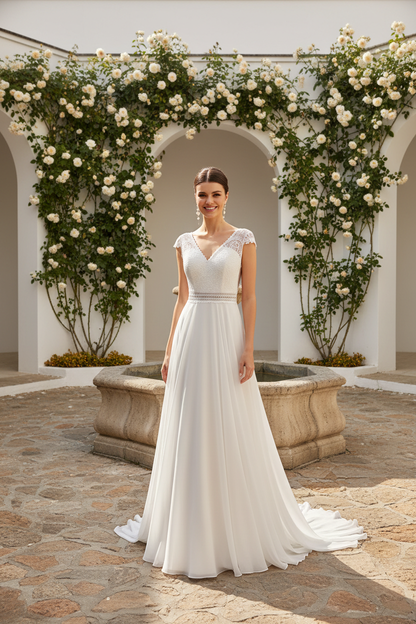 Vestido novia patio con fuente