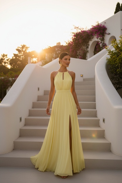 Vestido halter amarillo pastel - aspiracional villa mediterránea
